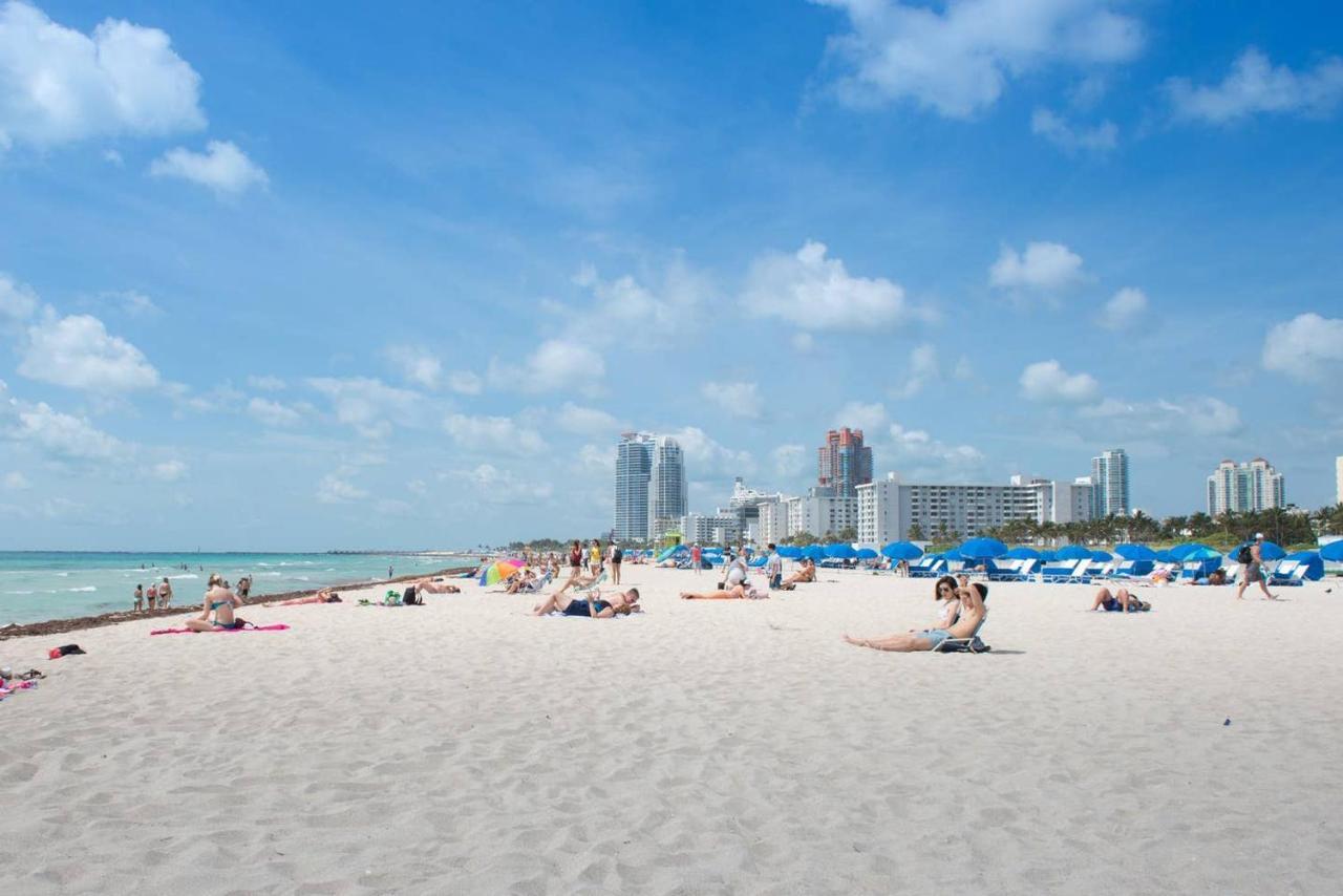 Parisian Hotel Miami Beach Exterior photo